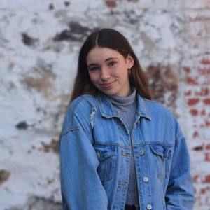 Meet your Posher, Justine